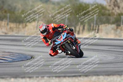 media/Dec-01-2025-Moto Forza (Mon) [[2daa91e15f]]/1-Advanced Group/Session 3 (Turn 3)/